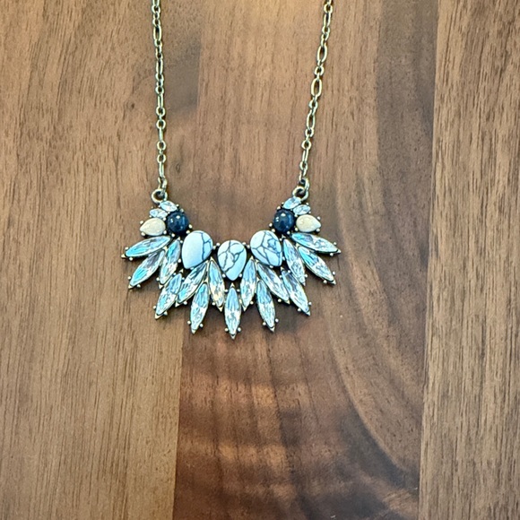 Elegant Gold and Silver Necklace - Picture 2 of 5